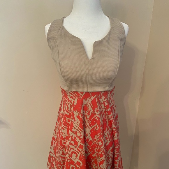 Tan and pink patterned dress - Picture 2 of 3